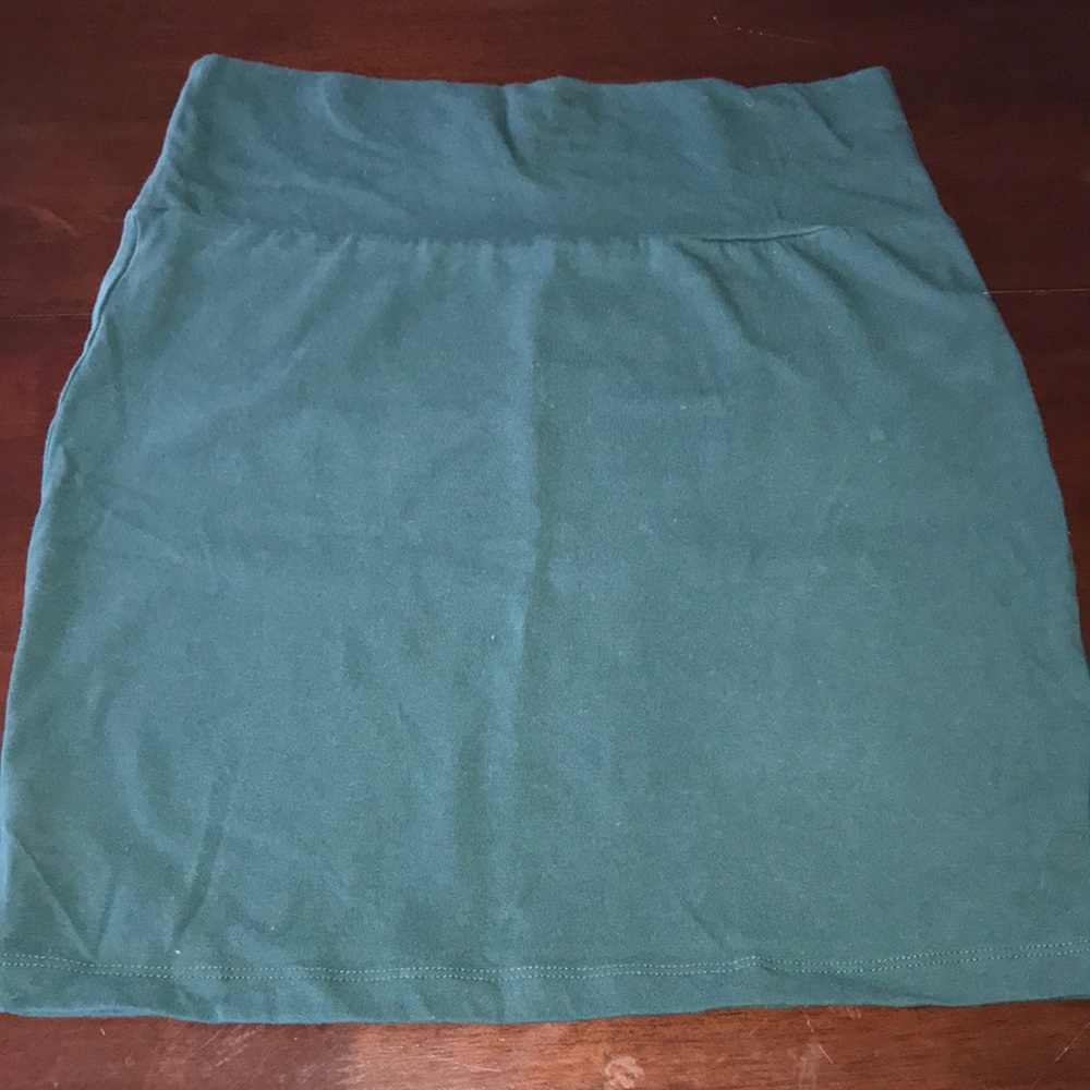Green stretch mini skirt